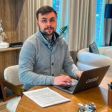 Александр Портнов